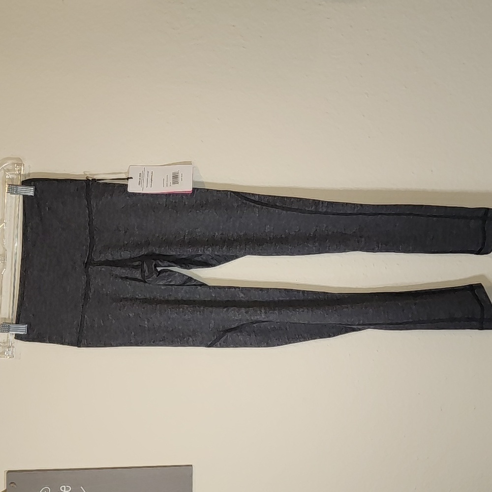 Yogalicious Leggings top pocket and slits in the back, color Charcoal